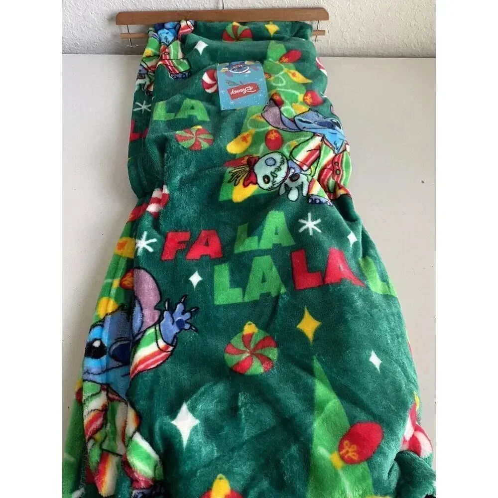 Disneys Stitch And Scrump PJ  Tradition 50 X 70” Christmas Lights Throw‎ Blanket